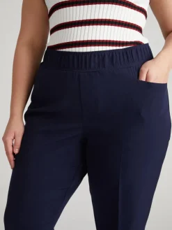 Universal Standard Go-Stretch Pant