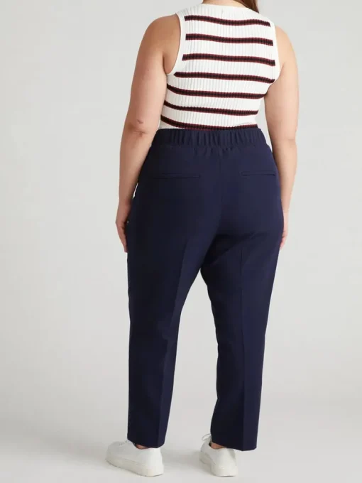 Universal Standard Go-Stretch Pant