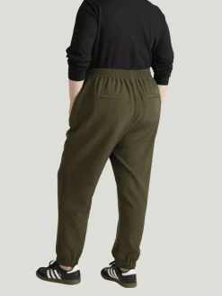 Universal Standard Go-Stretch Jogger