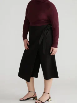 Universal Standard Villa Linen Wrap Culottes